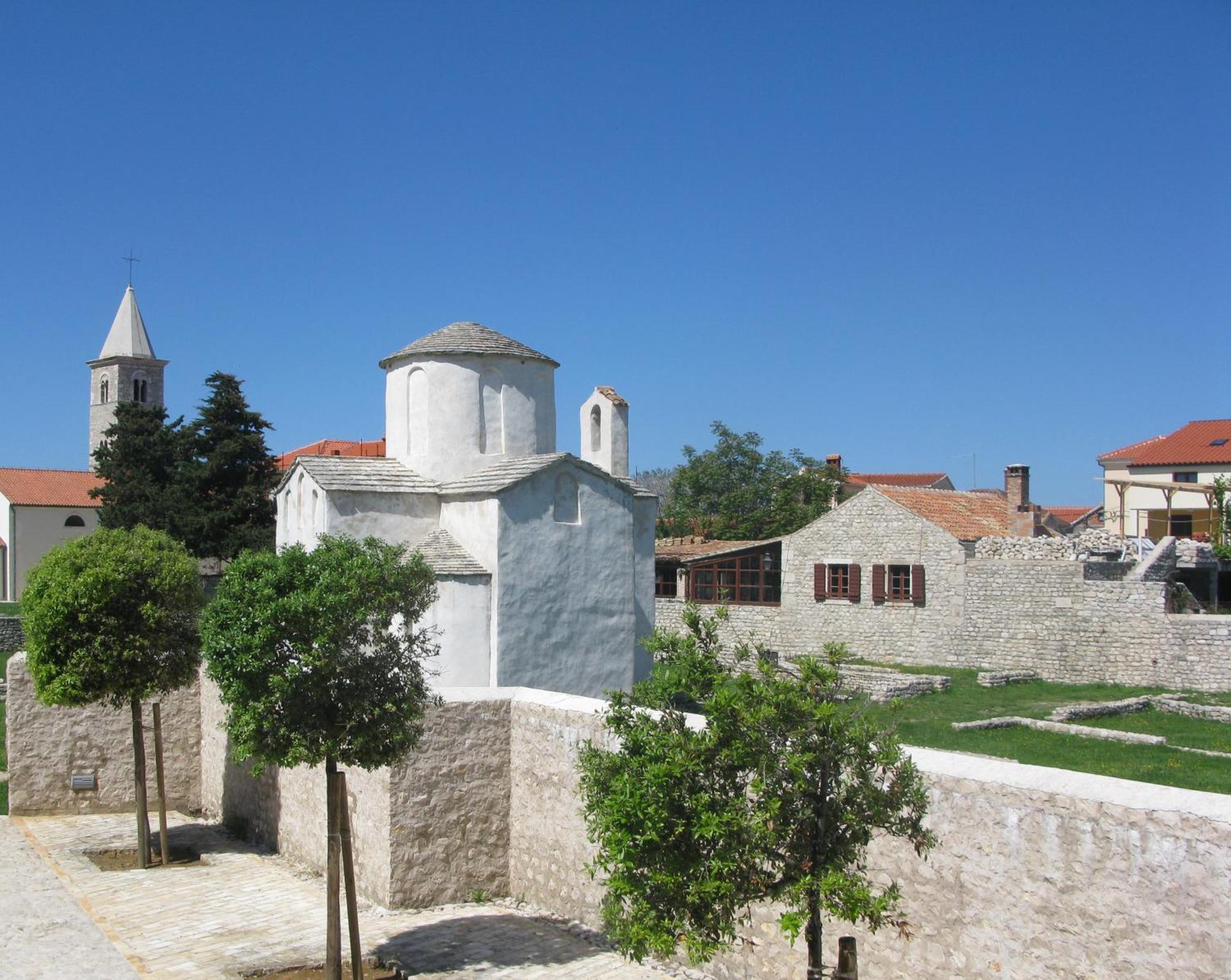 Apartments Monika Nin Εξωτερικό φωτογραφία